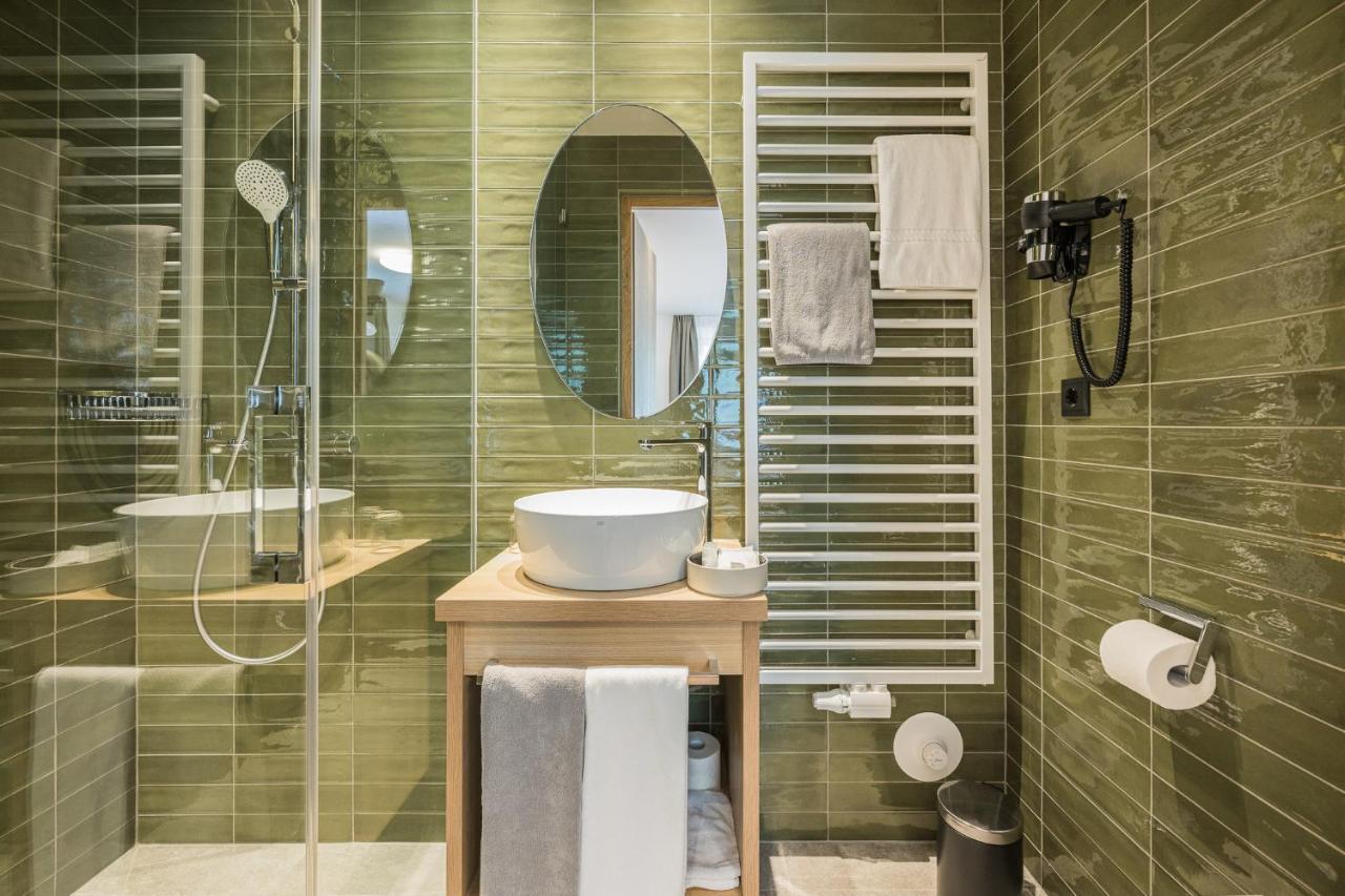 Gasthof Albergo Dolomiten ไบรยัส ภายนอก รูปภาพ